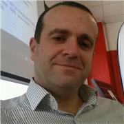 Docente di Matematica impartisce lezioni di algebra, geometria, analisi